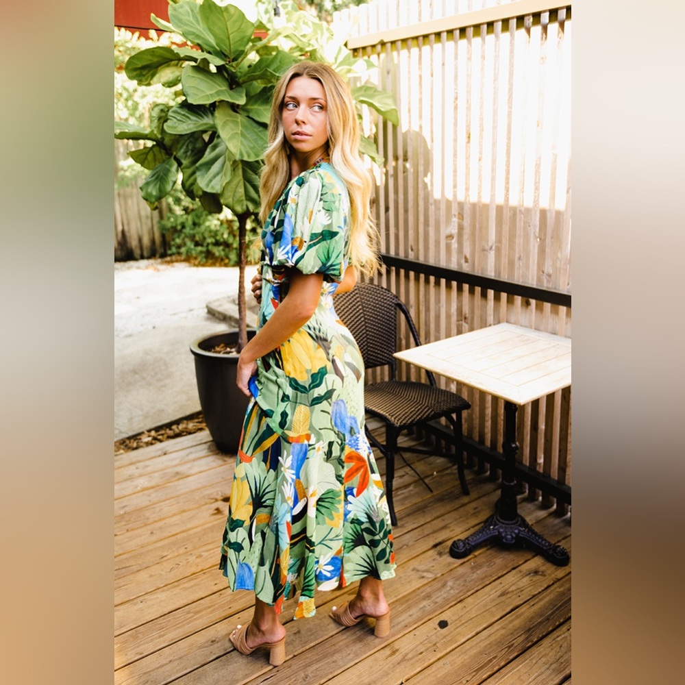 FARM Rio Vintage Toucans Plunge Neck Dress